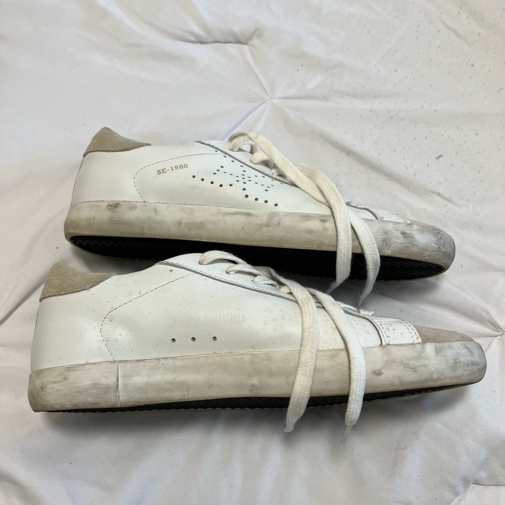 EUC Sam Edelman Aubrie Sneaker in greige size 7.5